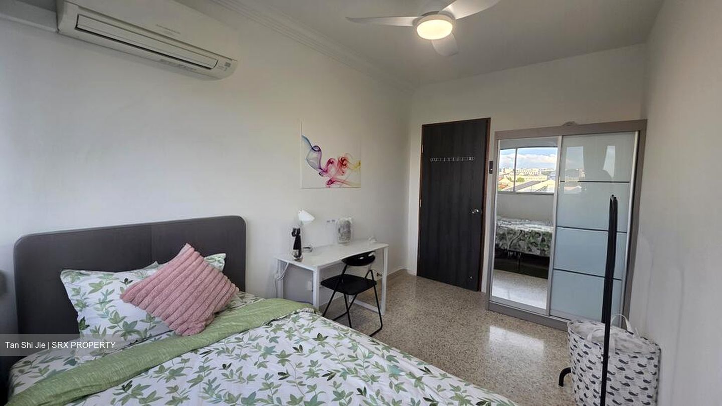 Lakeview Estate (D20), Apartment #636941851